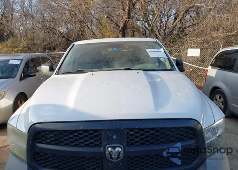 2013 Ram 1500 Tradesman из США, поврежденный, VIN 1C6RR6FP8DS513468